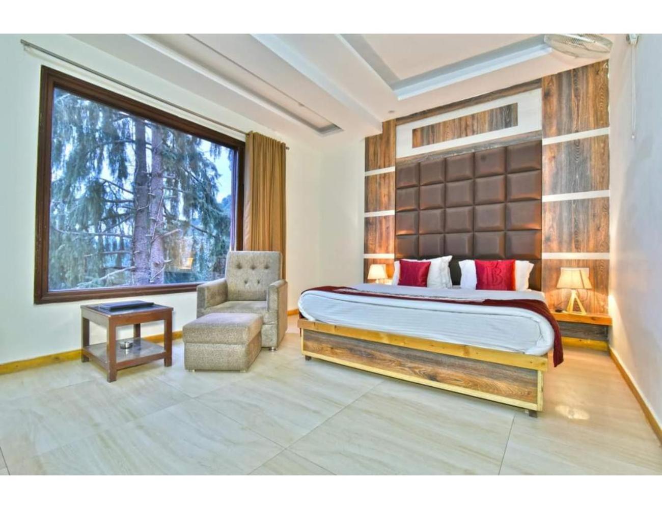 Bear Valley Resort, Далхаузи Екстериор снимка